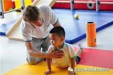 适合不同年龄段篮球爱好者的体能训练方案_1
